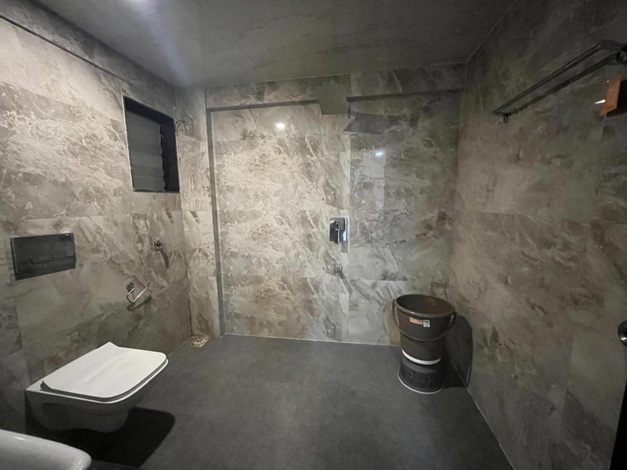 Arsh Executive Inn Dive ภายนอก รูปภาพ