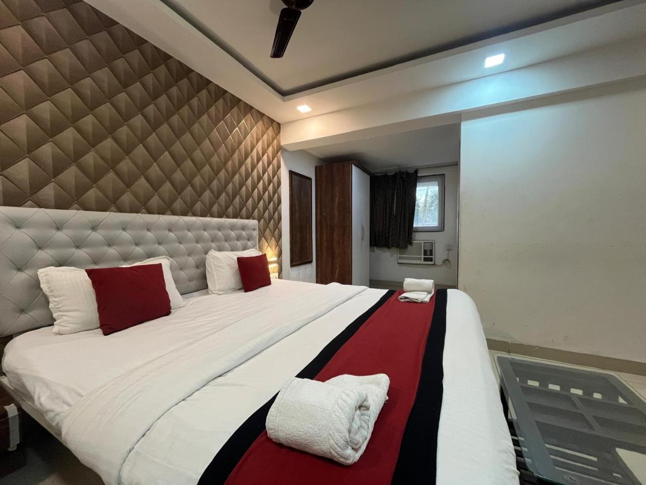 Arsh Executive Inn Dive ภายนอก รูปภาพ