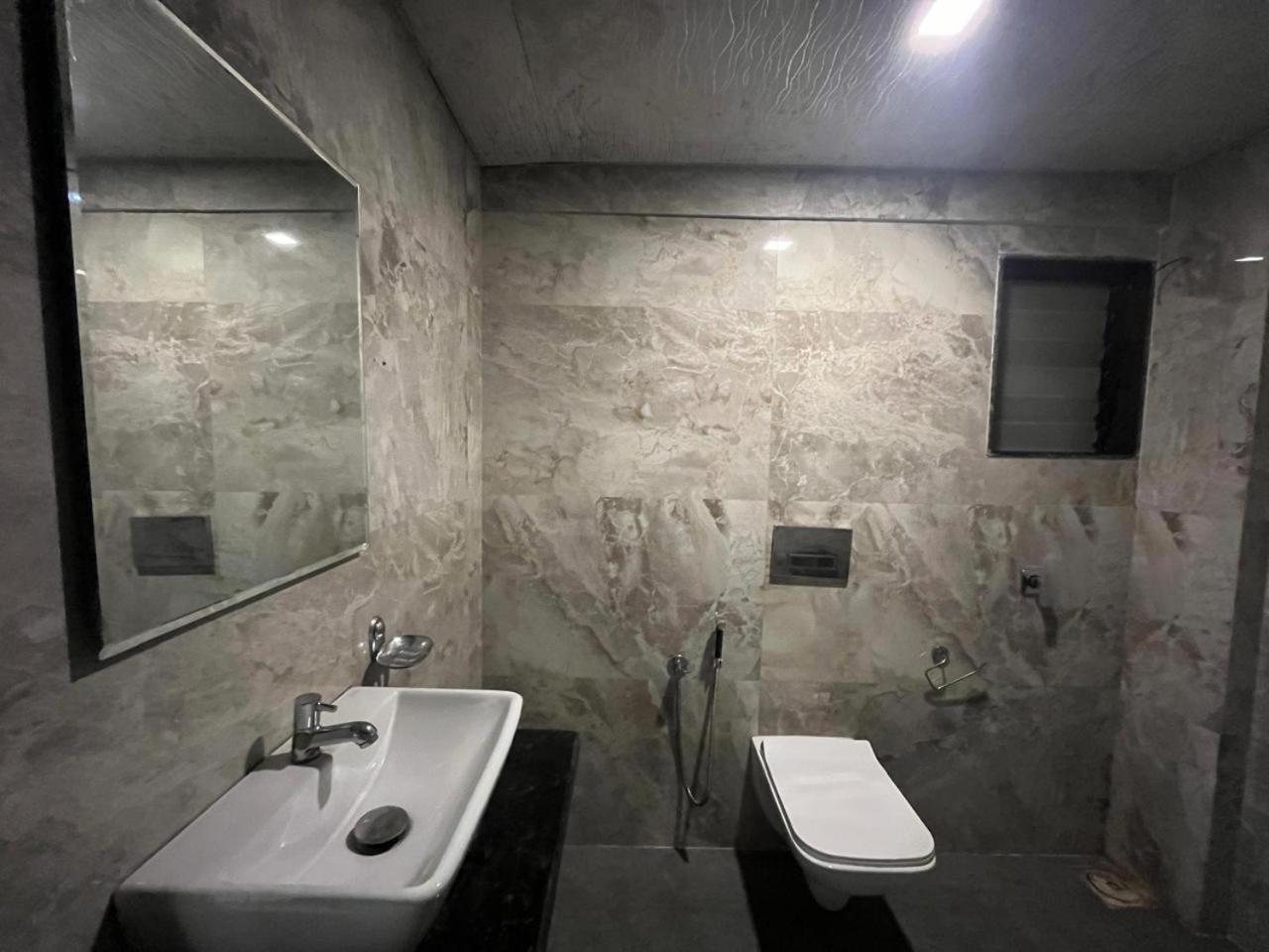 Arsh Executive Inn Dive ภายนอก รูปภาพ