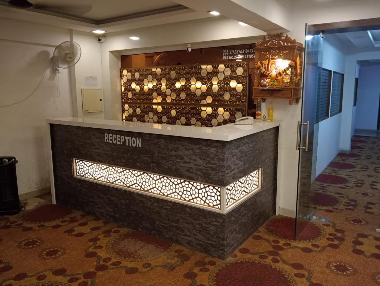 Arsh Executive Inn Dive ภายนอก รูปภาพ